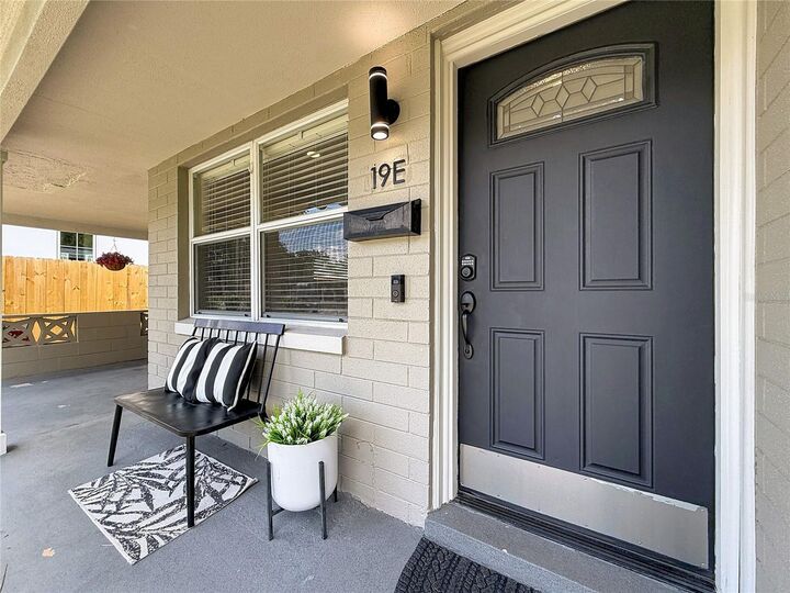 Property Photo: 19 E Hazel Street FL 32804