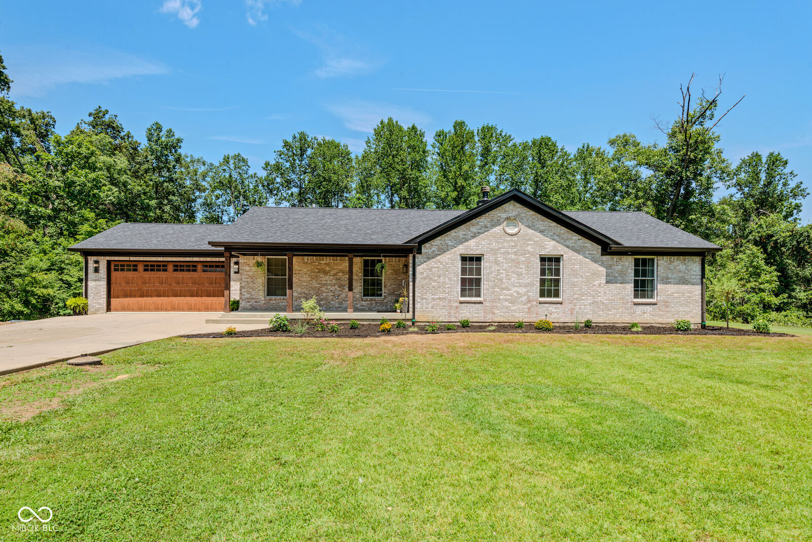 Property Photo: 8486 E Georgetown IN 47201