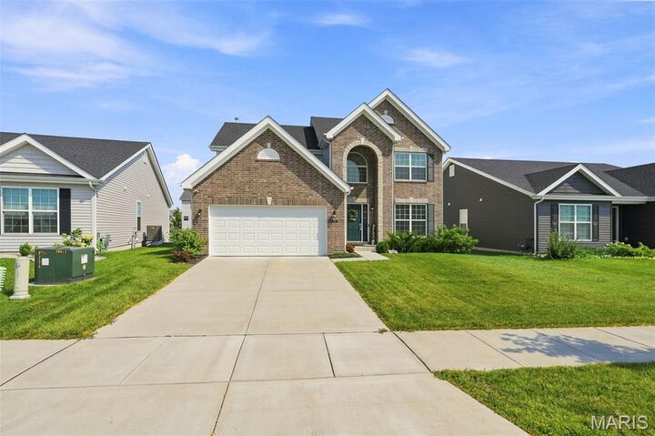 Property Photo:  902 Palisades Circle  MO 63301 