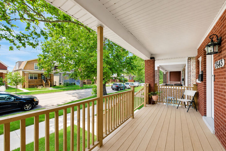 Property Photo:  7643 S Eberhart Avenue  IL 60619 