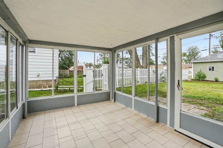 Property Photo: 183 N Cleveland Avenue IL 60915