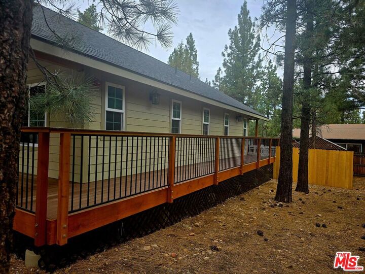 Property Photo:  2049 Mahogany Lane  CA 92314 