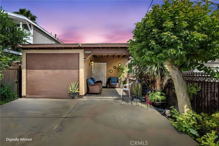 Property Photo:  2019 E Shauer  CA 90222 