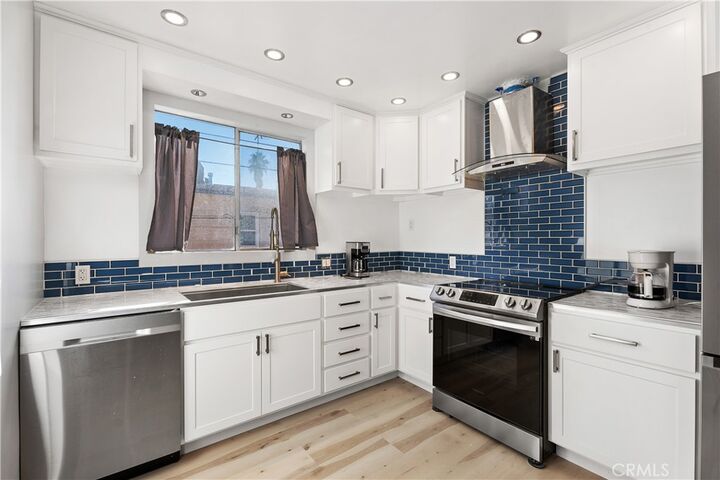 Property Photo:  527 Cedar  CA 90802 