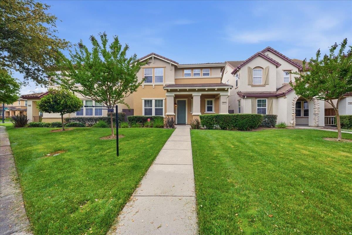 Property Photo:  4979 Madamin Way  CA 95835 