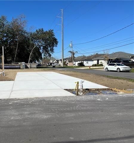 Property Photo:  712 E First Street  LA 70037 