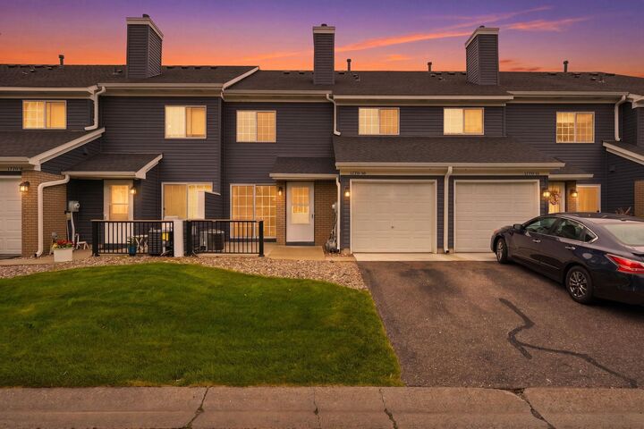 Property Photo:  1770 Donegal Drive 10  MN 55125 