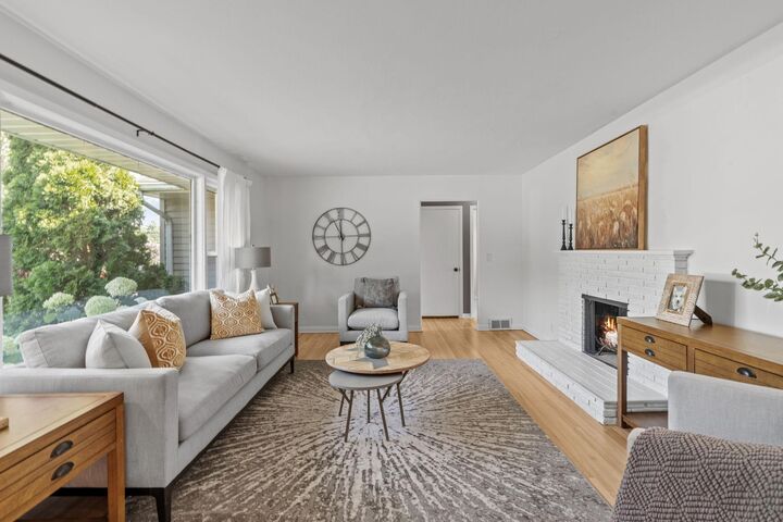 Property Photo:  2530 Aquila Avenue S  MN 55426 