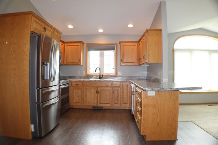 Property Photo: 913 Anderson Way MN 56308