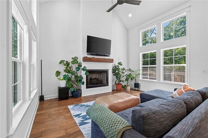 Property Photo:  2 Rettendon Lane  AR 72714 
