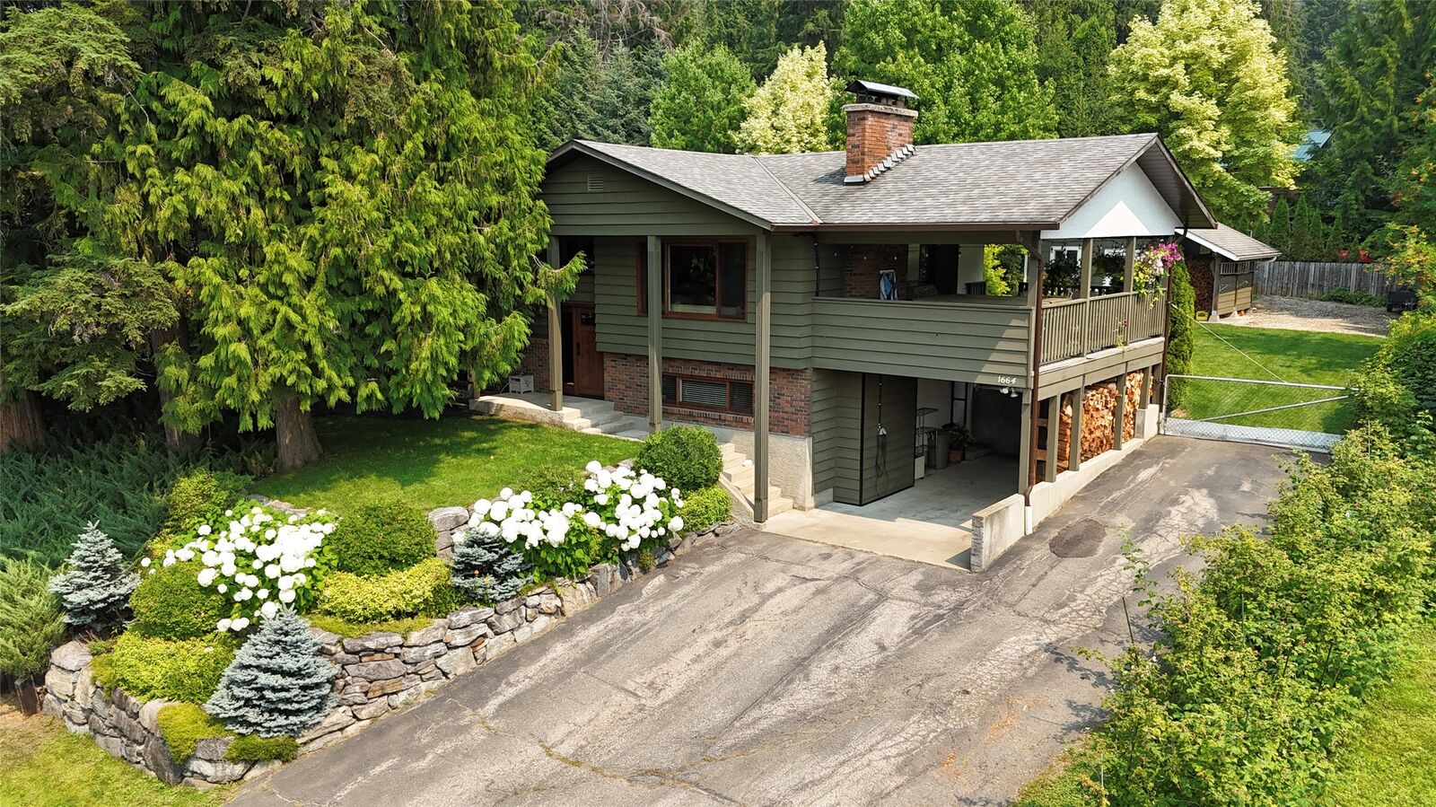 Property Photo: 1664 Birch Drive BC V0E 2S1