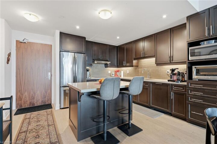 Property Photo:  2025 Maria Street 1105  ON L7R 0E9 