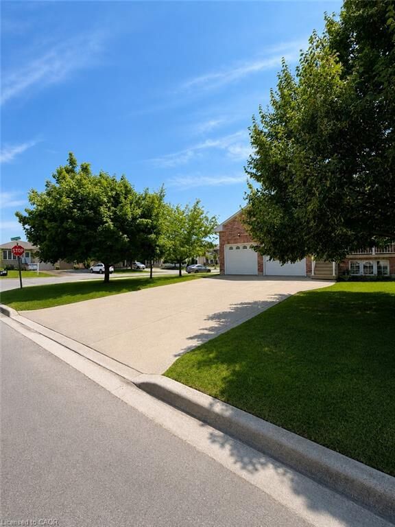 Property Photo:  7 Spitfire Drive  ON L0R 1W0 