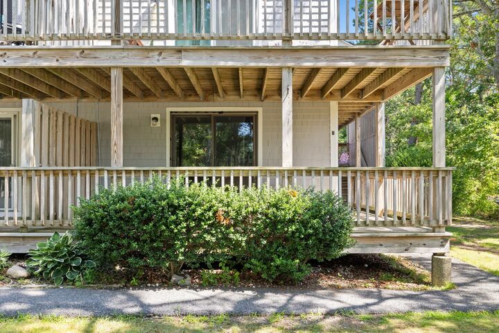 Property Photo:  35 Ashumet Rd 10B  MA 02649 