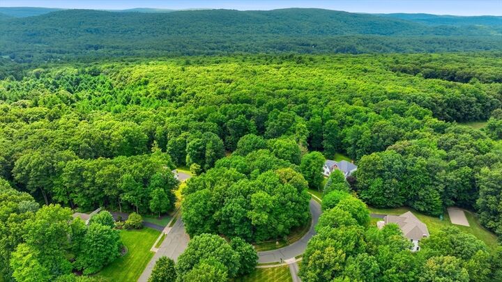 Property Photo:  8 Wintergreen Cir  MA 01077 