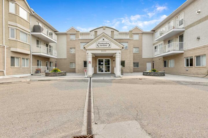 Property Photo: 2850 51 Street SW 204 AB T3E 6S7