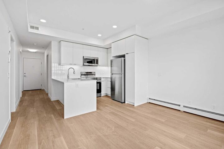 Property Photo: 8500 19 Avenue SE 4205 AB T2A 7V1