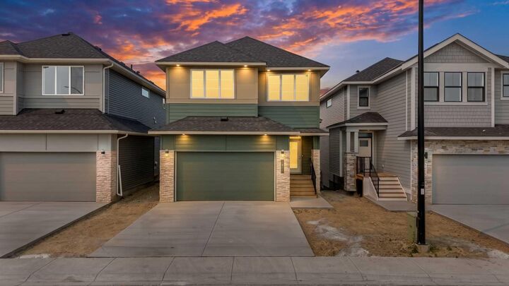 Property Photo: 1408 South Point Villas SW AB T4B 5P2