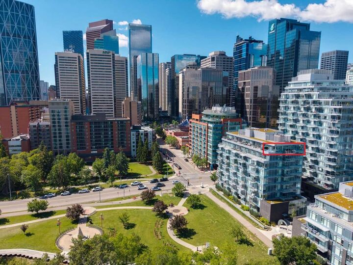 Property Photo:  118 Waterfront Court SW 901  AB T2P 1K8 