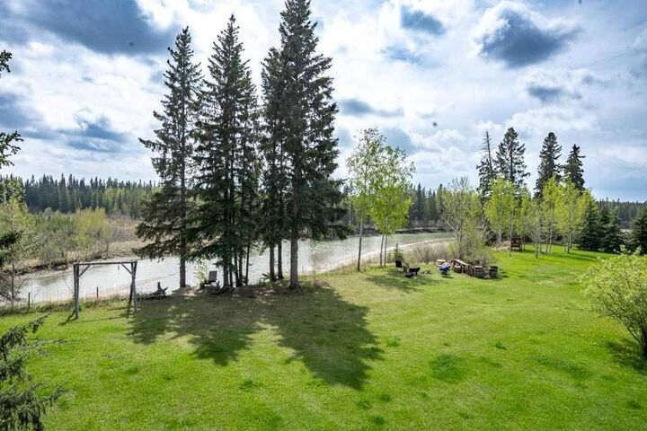 Property Photo:  374074 Range Road 6-2  AB T4T 2A3 