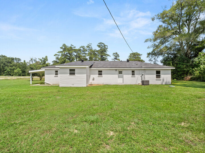 Property Photo: 3944 U.s. 171 LA 70634