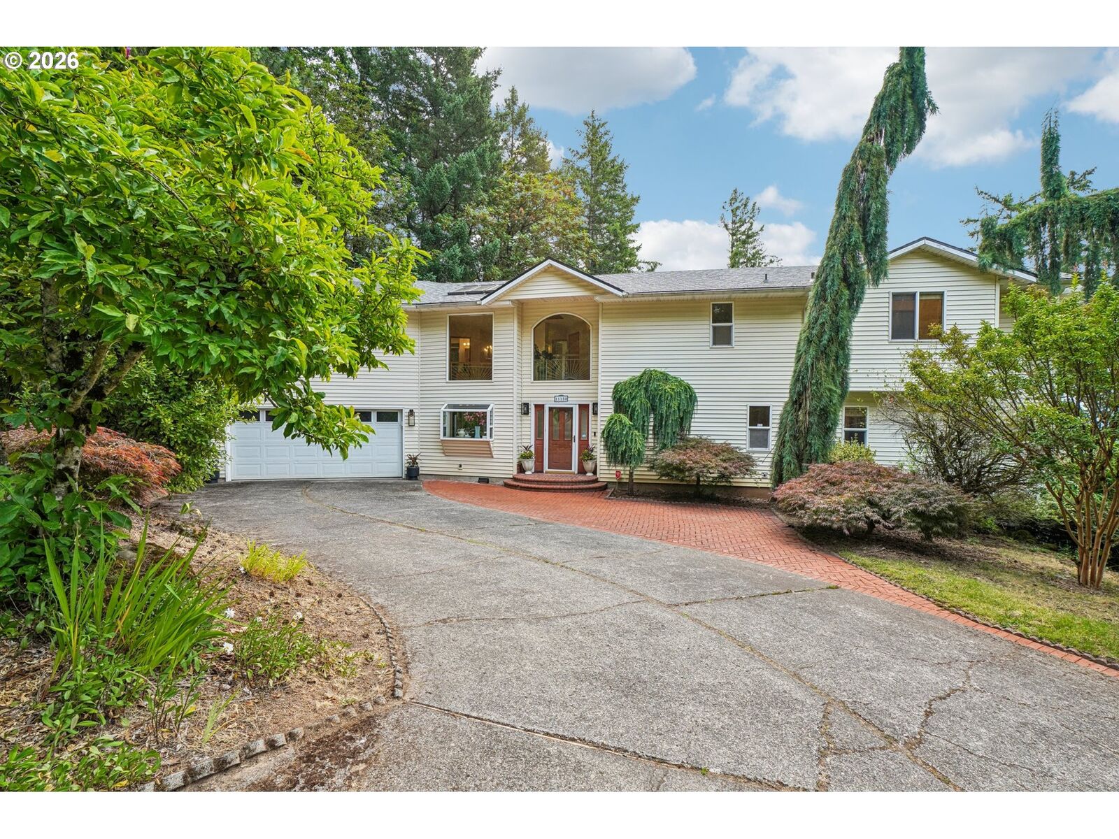 Property Photo: 11150 SE Valley View Ter OR 97086