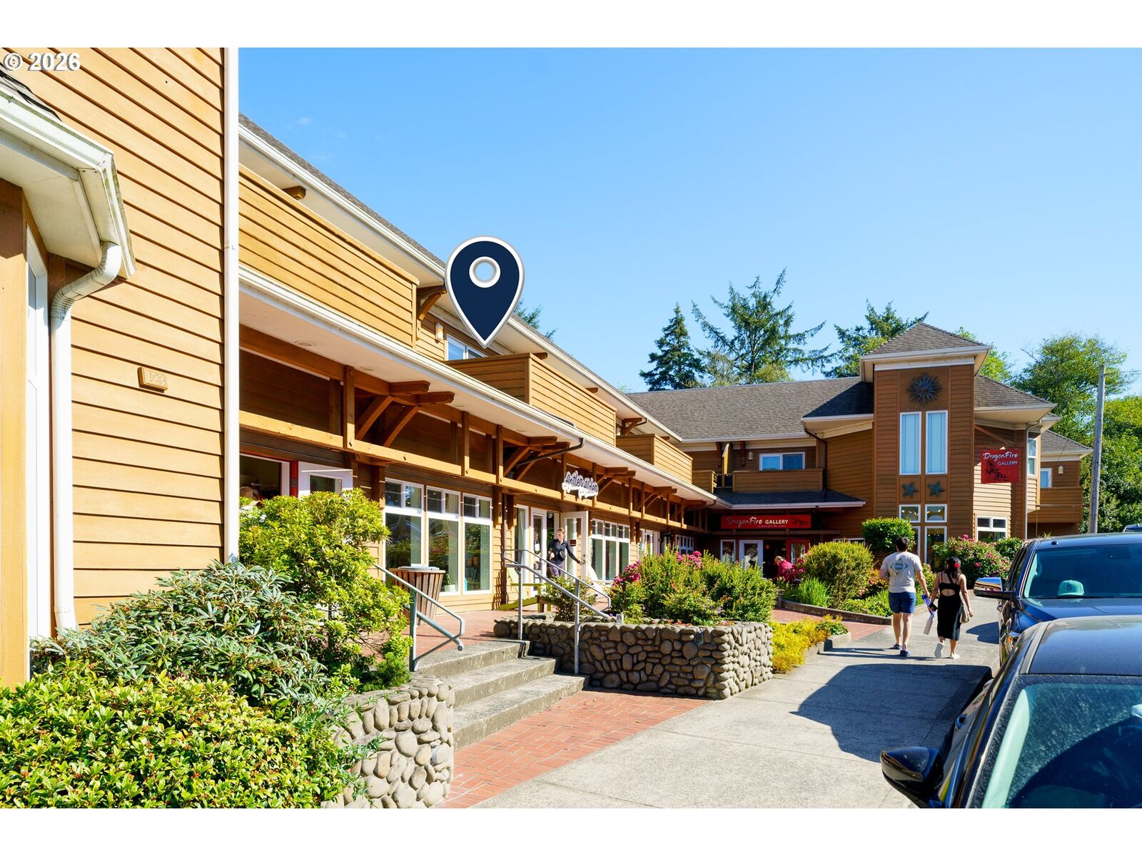 Property Photo: 123 S Hemlock St 203 OR 97110