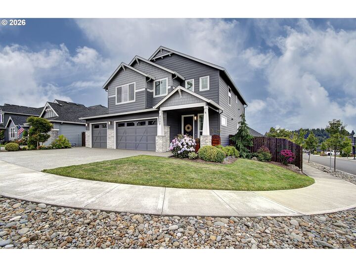 Property Photo:  4009 S 16th Way  WA 98642 