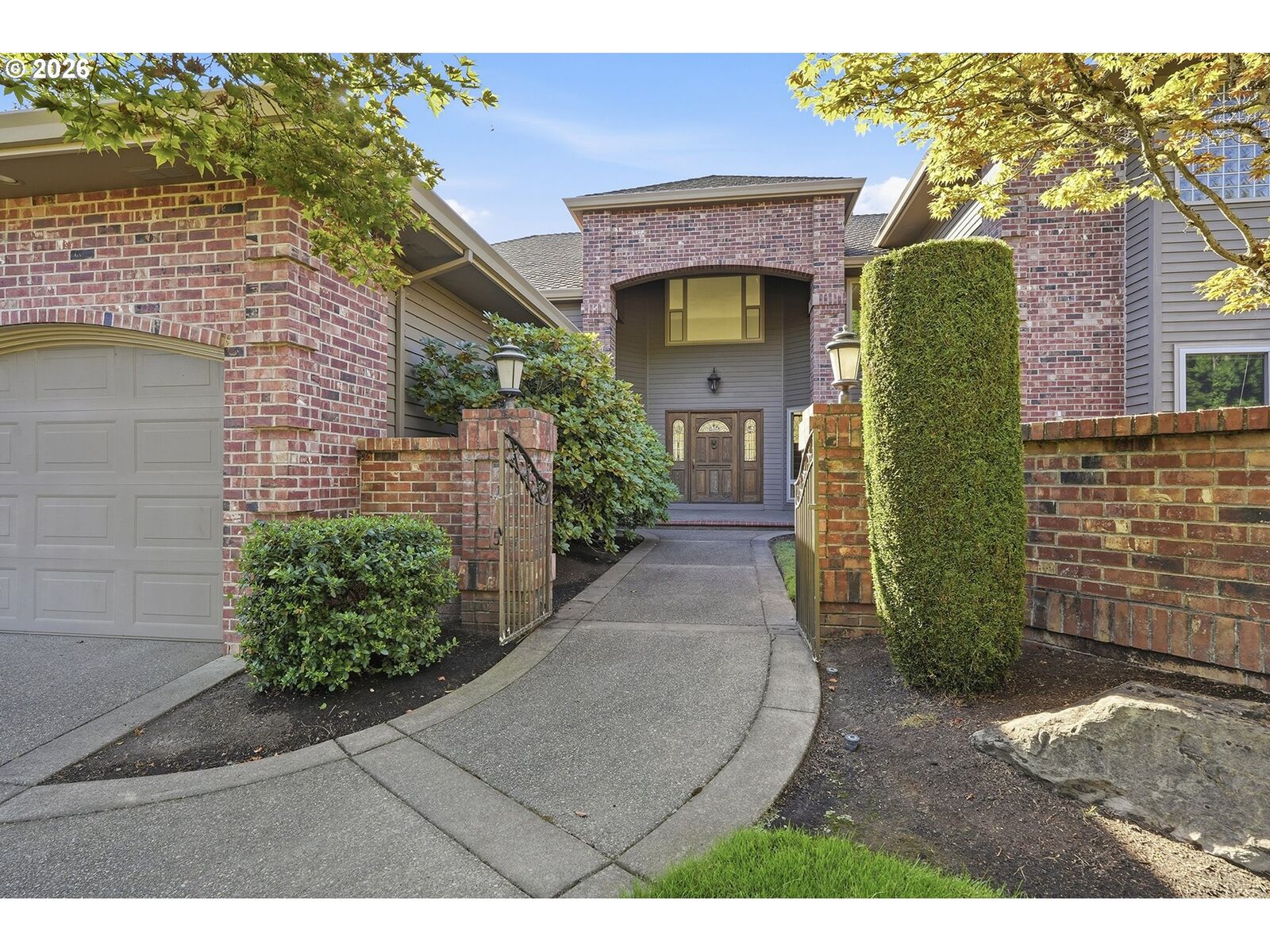 Property Photo:  7415 SW Fairway Loop  OR 97070 