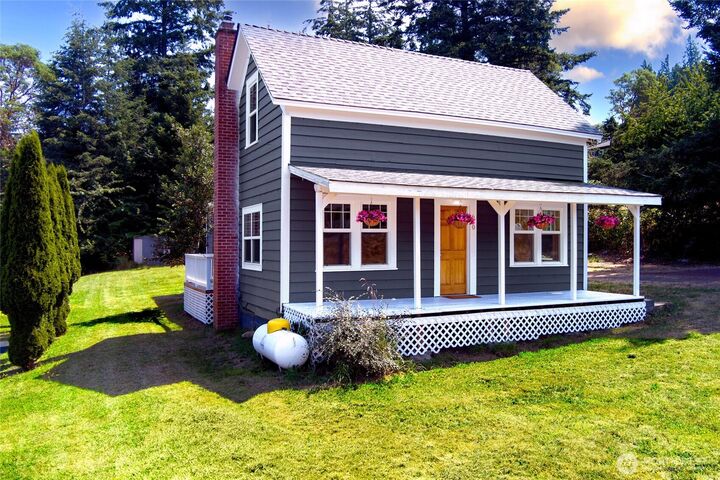 Property Photo:  650  Argyle Avenue  WA 98250 