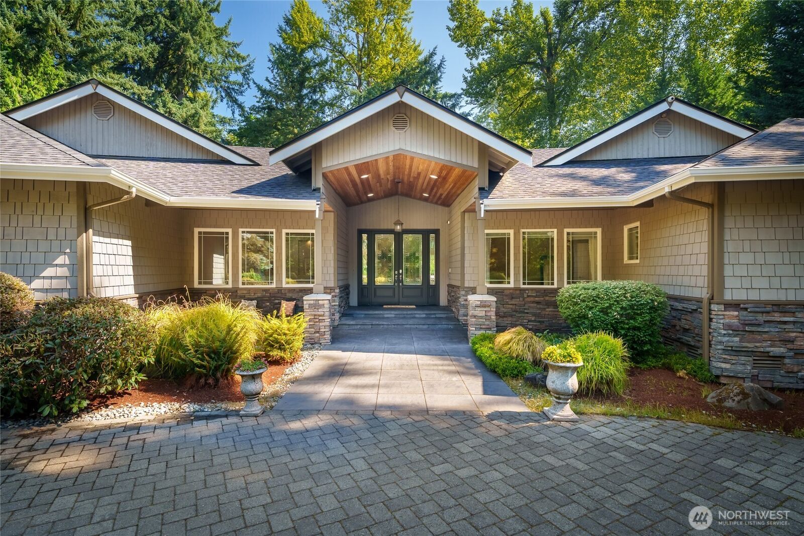 Property Photo:  18330 SE 195th Place  WA 98058 