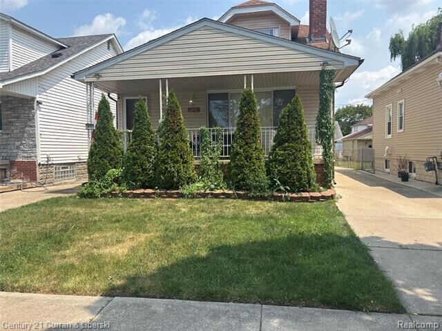 Property Photo:  6910 Maple Street  MI 48126 