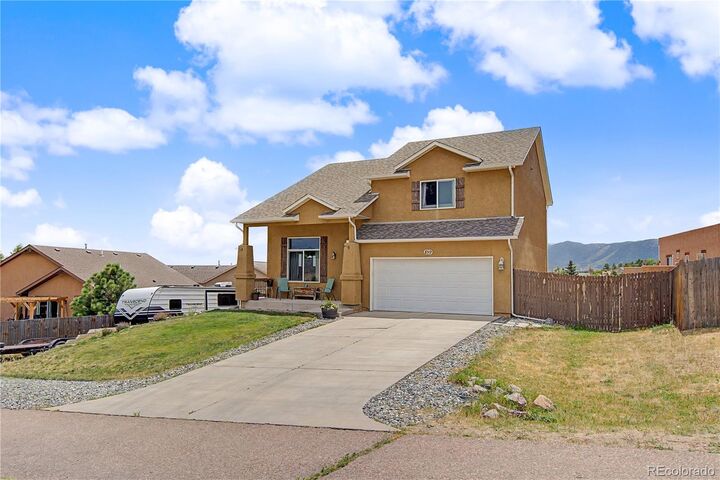 Property Photo:  859 Circle Road  CO 80133 