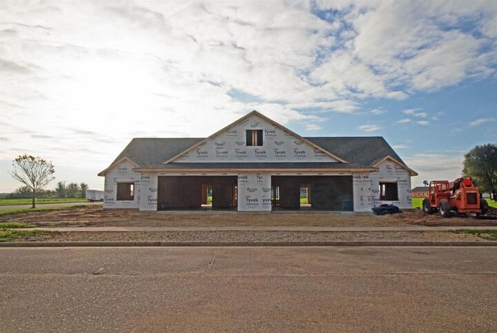 Property Photo: 542 Spring Street WI 53588
