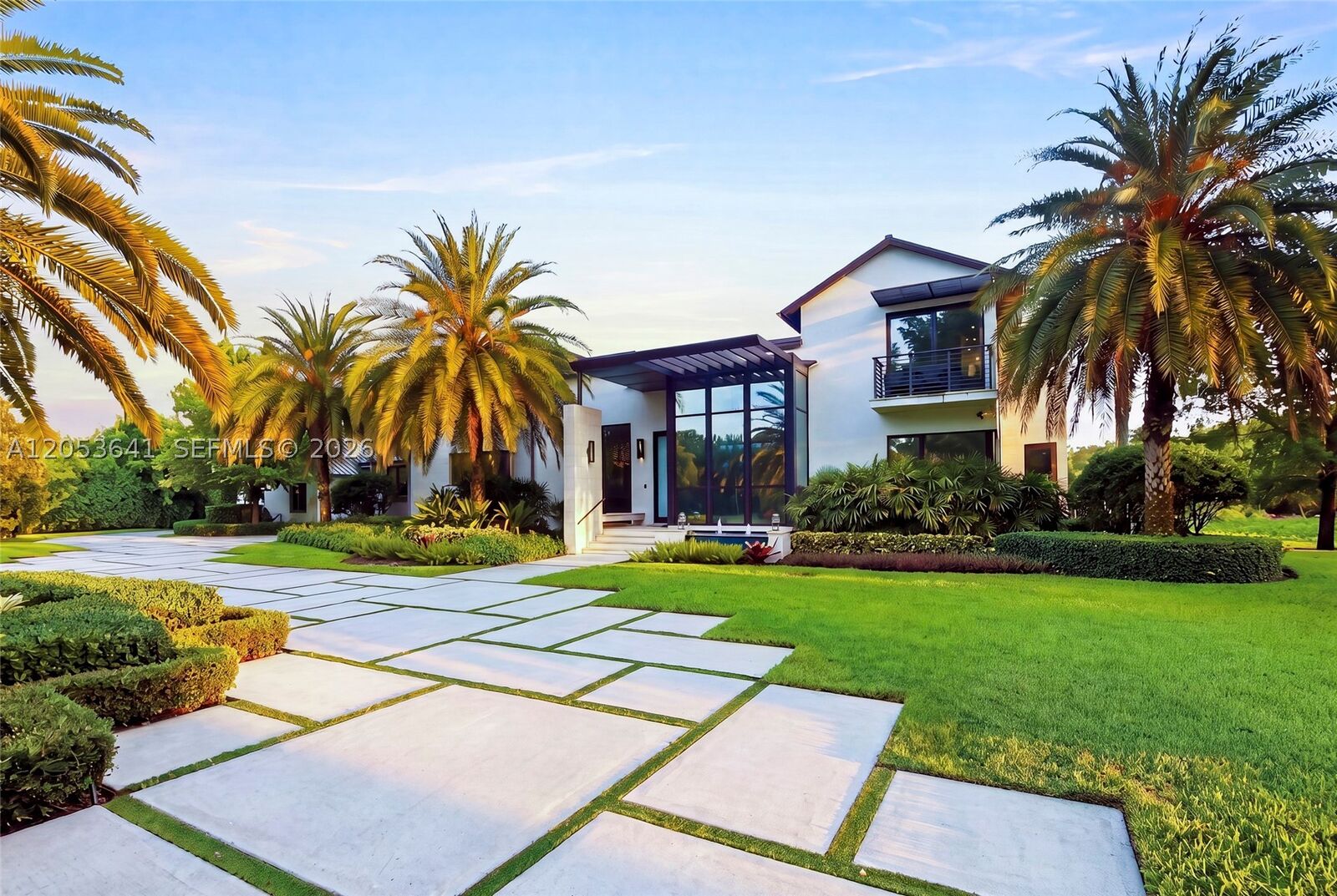 Property Photo: 3714 Pine Lake Dr FL 33332