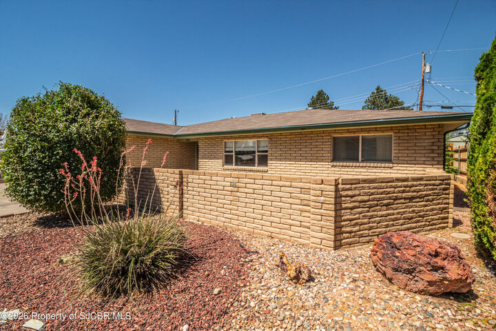 Property Photo:  3005 N Sunset Avenue  NM 87401 