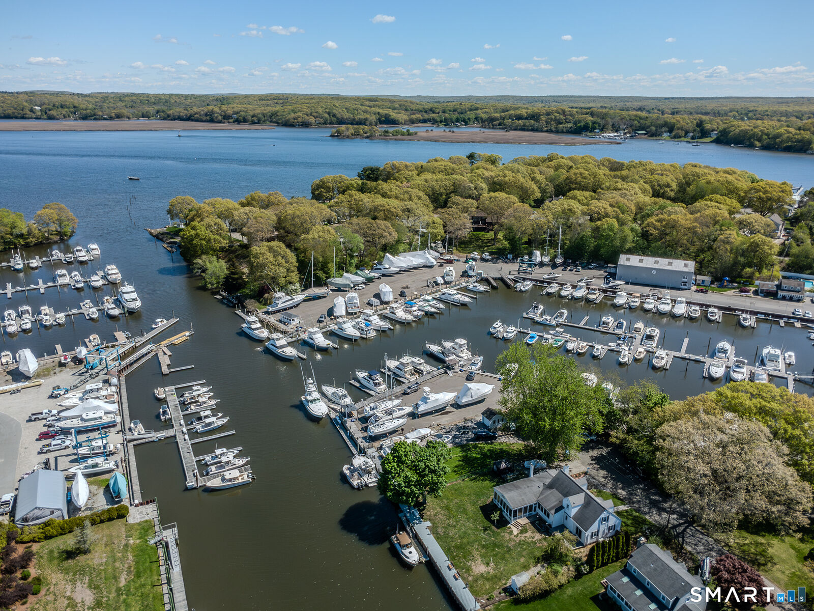 Property Photo: 14 Anchorage Lane CT 06475