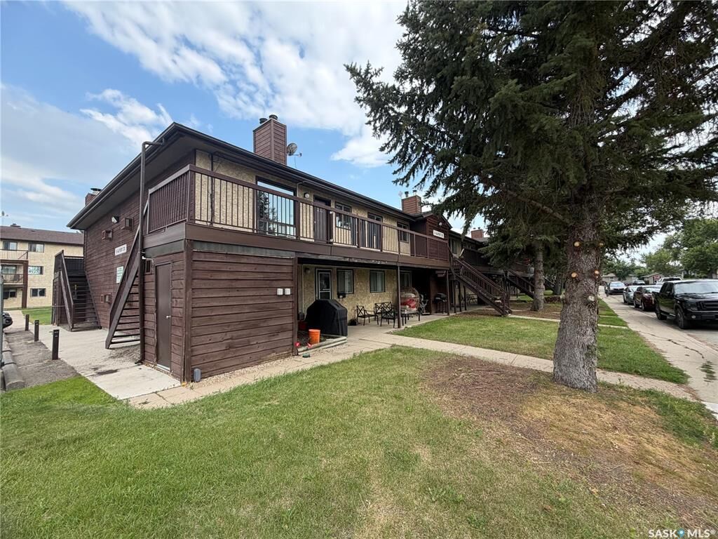 Property Photo:  15 Alport Crescent 202  SK S4R 8C6 