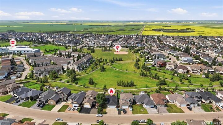 Property Photo:  254 Denham Crescent  SK S7R 1E8 
