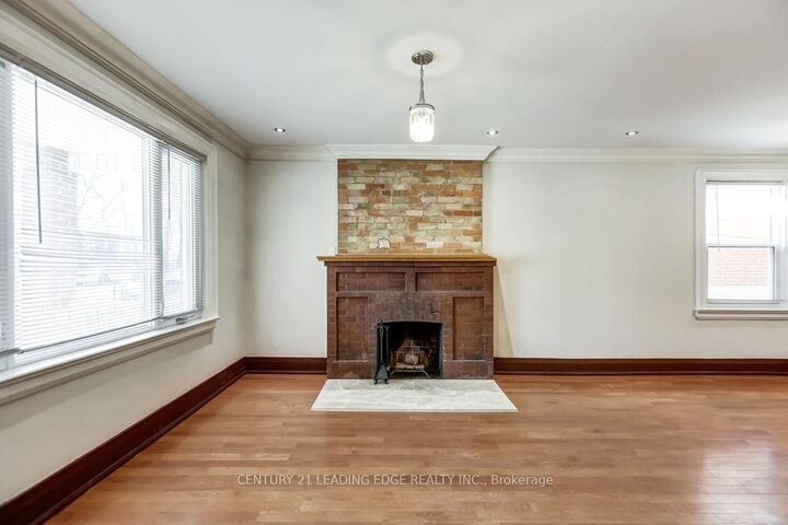 Property Photo:  26 Grandville Avenue  ON M6N 4T9 