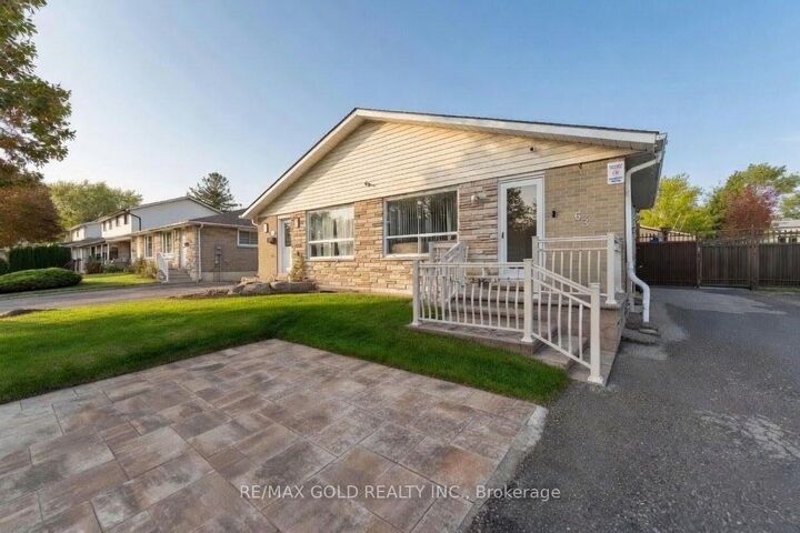 63 Newstead Crescent — photo 1