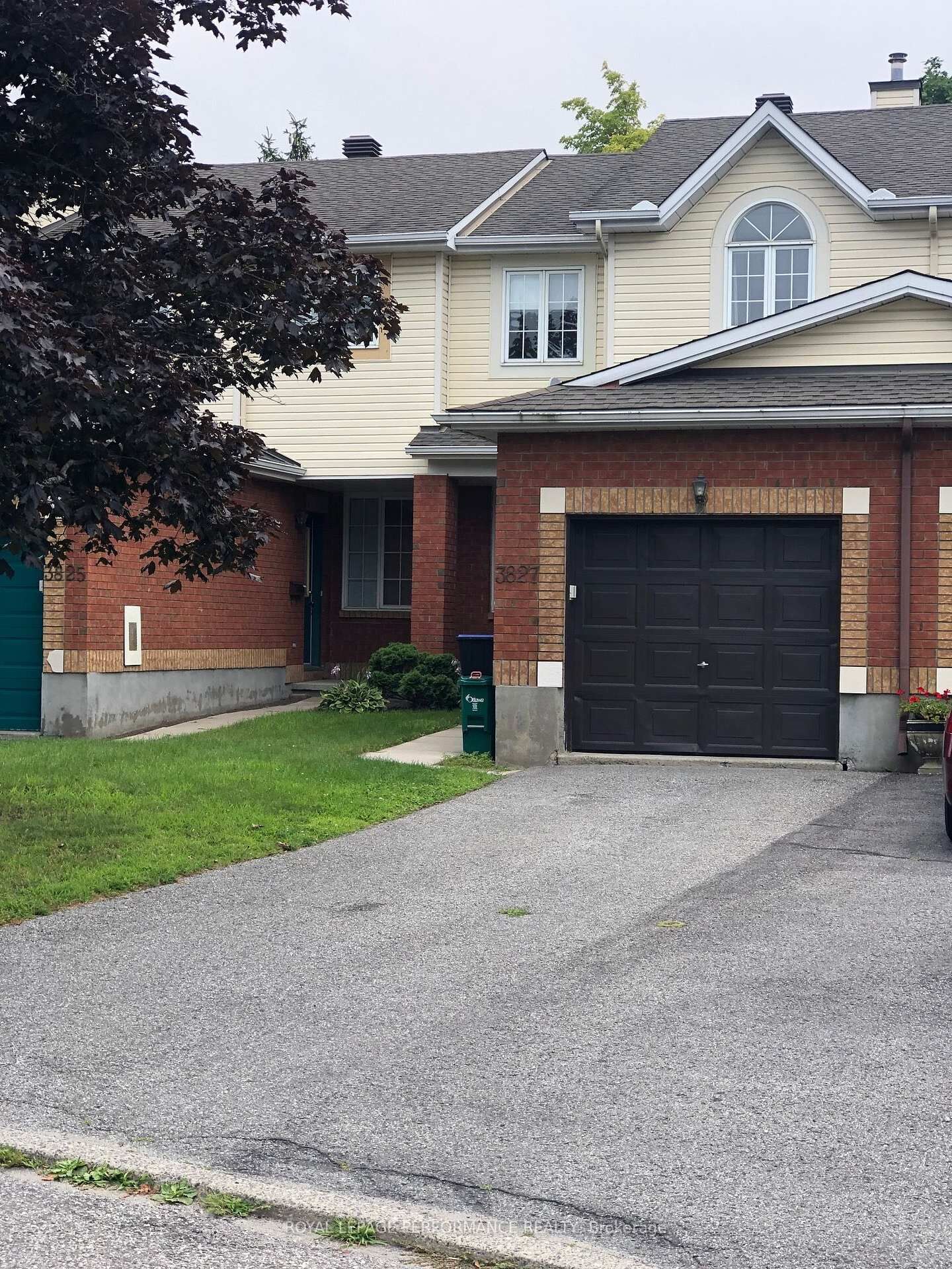 Property Photo:  3827 Crowsnest Avenue  ON K1V 1K4 