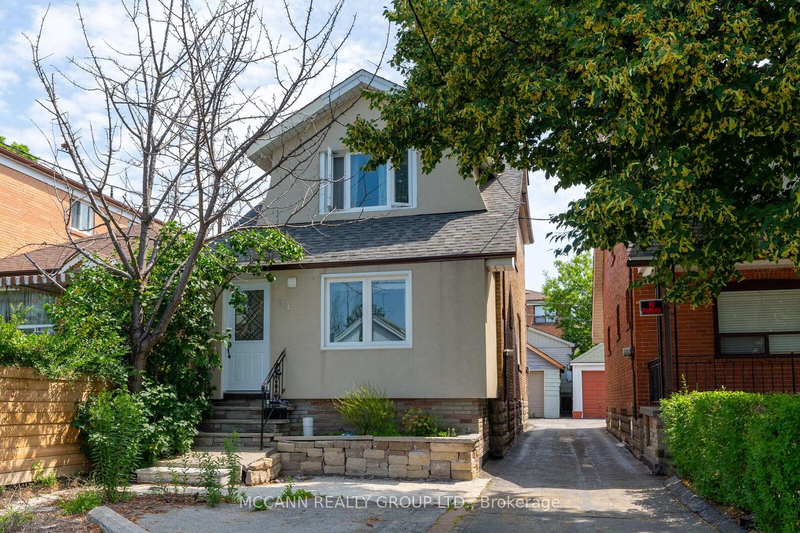 Property Photo:  301 Robina Avenue Bsmnt  ON M6C 3Z2 