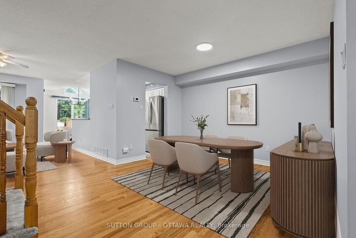 Property Photo: 9 Alameda Way ON K2J 4Z3