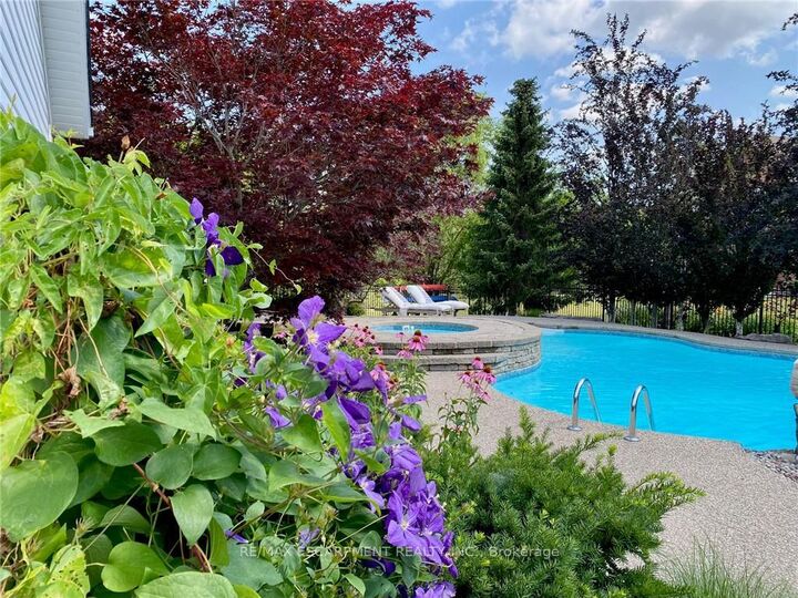 Property Photo: 20 Haldimand Trail ON N1A 1W9