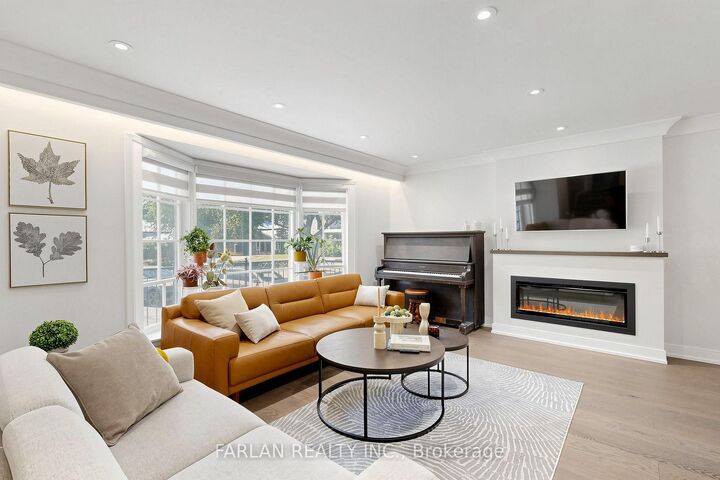 Property Photo:  235 Rosemar Gardens  ON L4C 3Z8 
