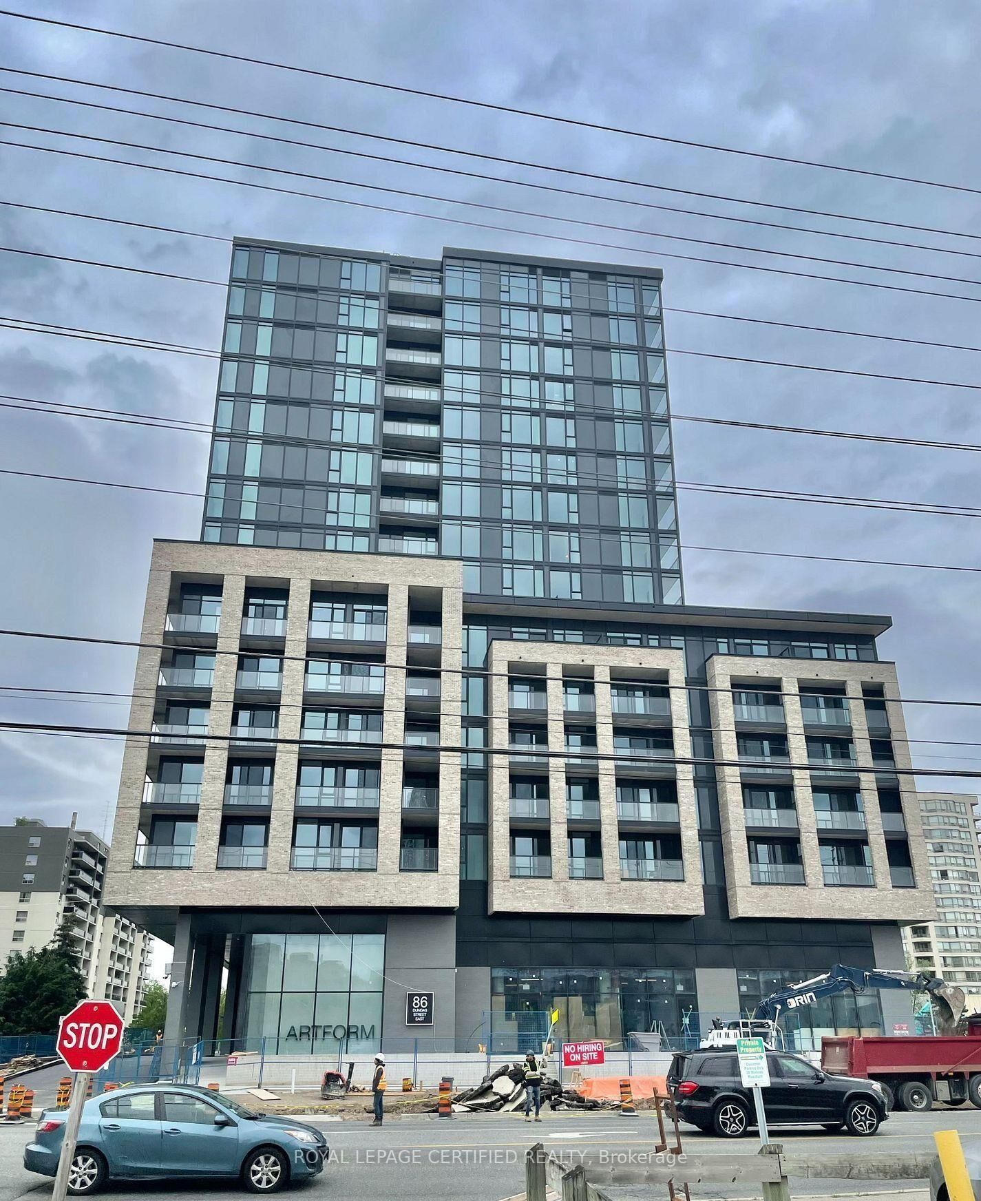 Property Photo:  86 Dundas Street E 302  ON L5A 0B1 