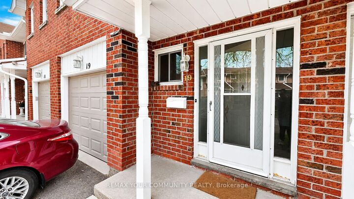 Property Photo:  210 Highland Crescent 19  ON N2M 5H7 