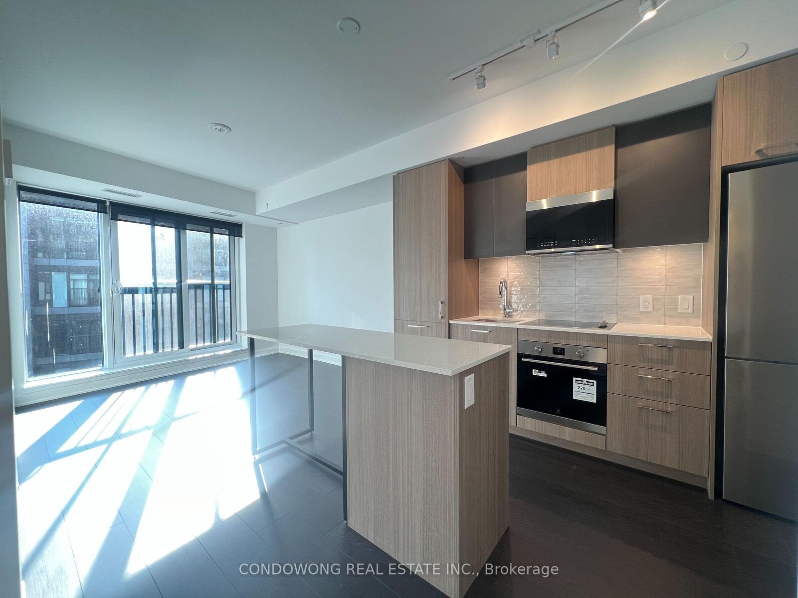 Property Photo: 30 Dreamers Way 567 ON M5A 0Y7
