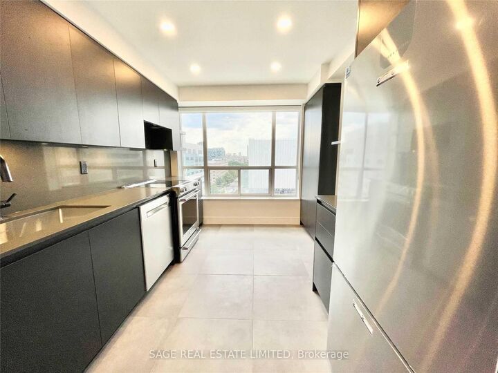 Property Photo:  887 Bay Street 1408  ON M5S 3K4 